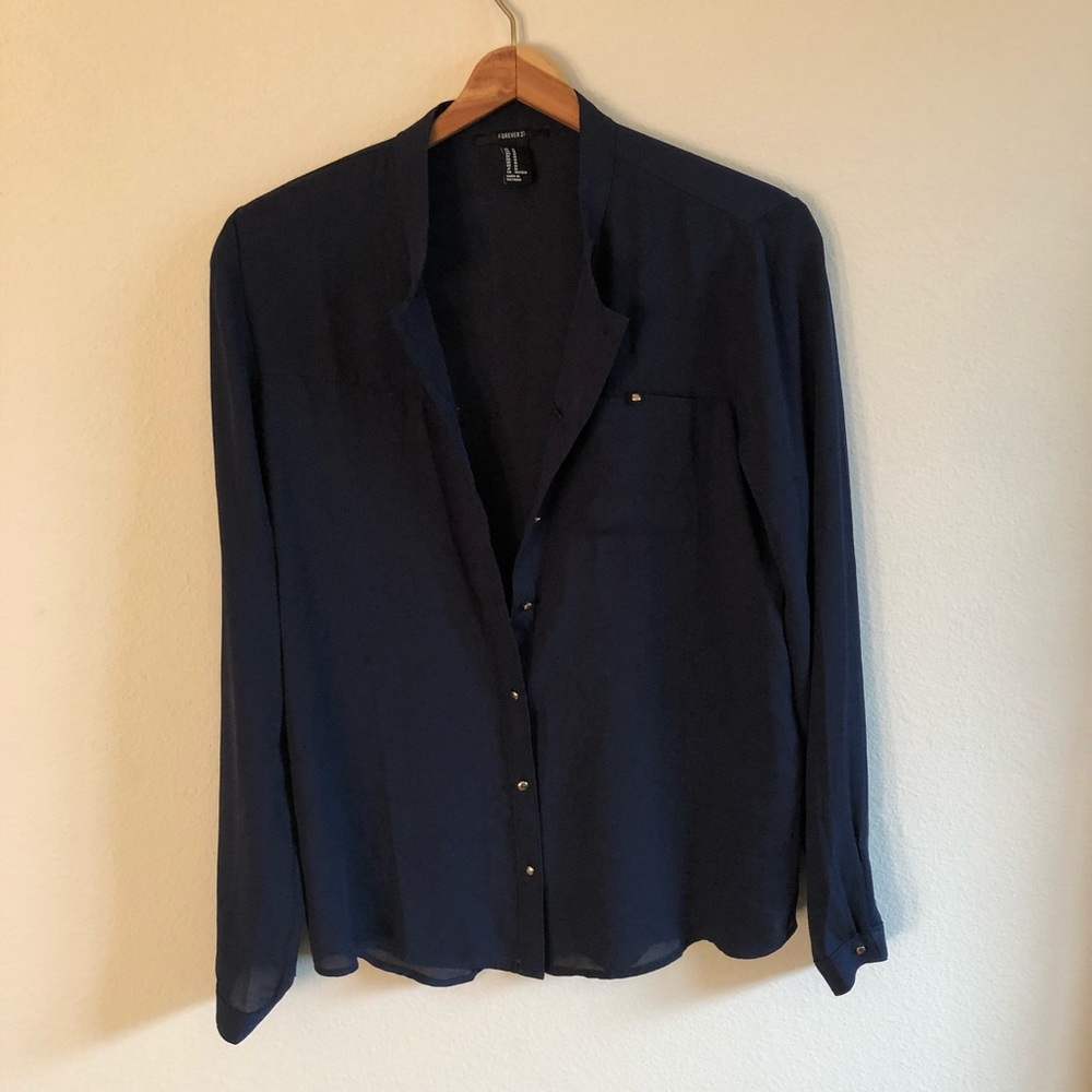 Navy blue crepe work basic! Lightweight and flowy